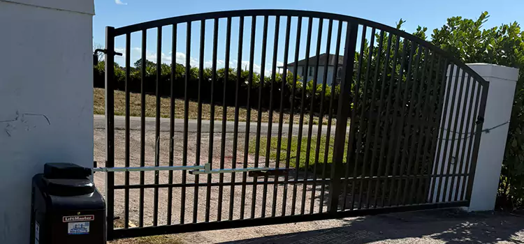 Driveway Fence Repair Moline